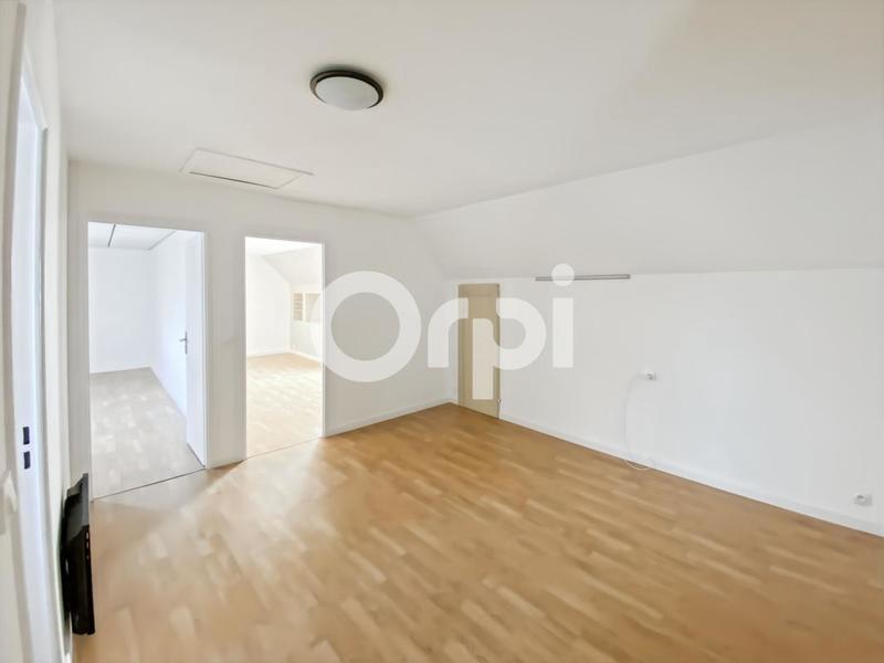 Maison - 176 m² - 8 pièces