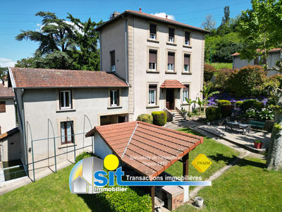 Maison - 198 m² - 7 pièces