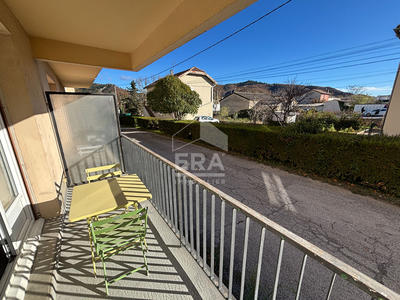 Appartement - 77 m² - 4 pièces