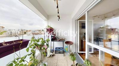 Appartement - 76 m² - 4 pièces