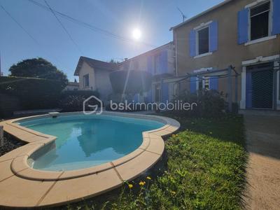 Maison - 123 m² - 6 pièces