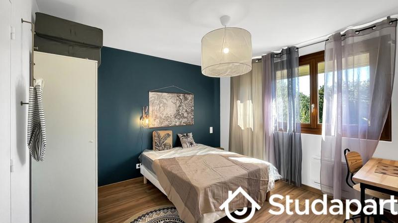 Chambre - 14 m² - 1 pièce