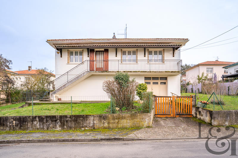 Maison - 98 m² - 5 pièces