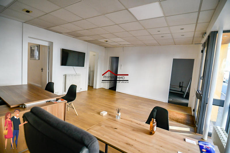 Bureau - 82 m² - 4 pièces