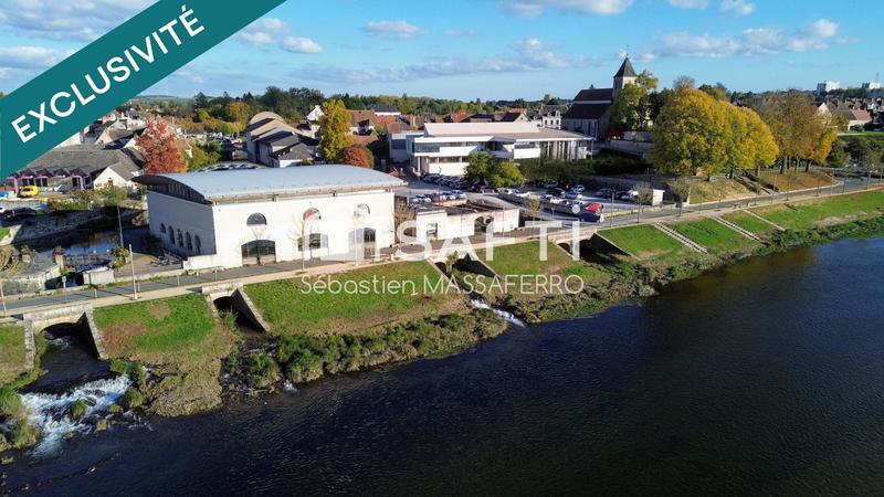 Local commercial - 893 m²