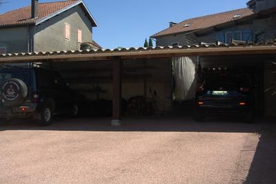 Maison - 270 m² - 6 pièces