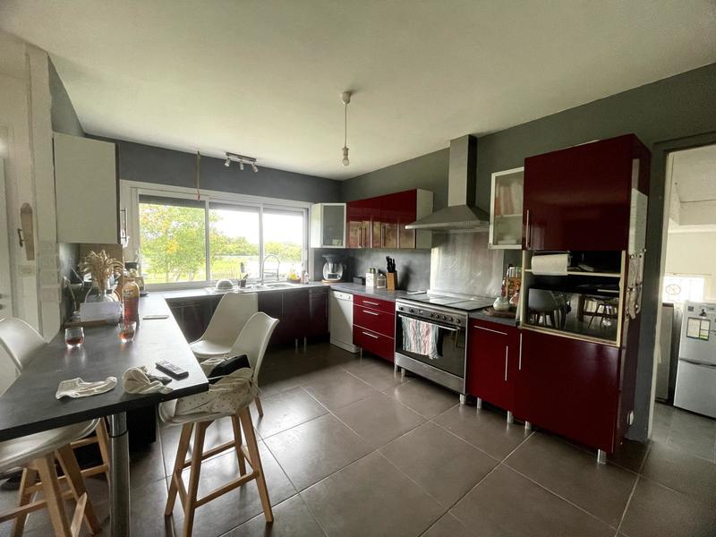 Maison - 175 m² - 8 pièces