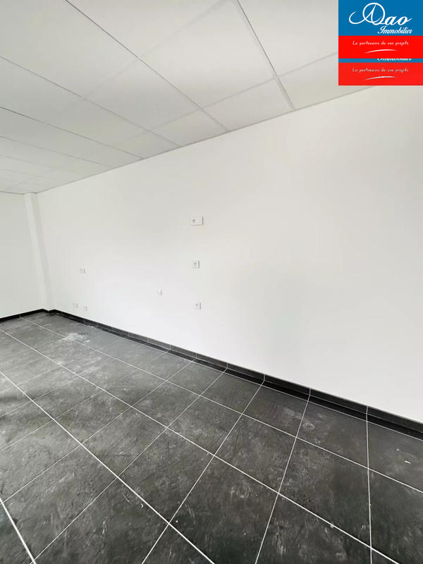 Local commercial - 700 m²