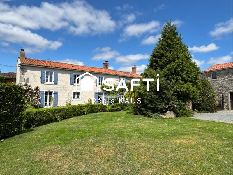 Maison - 300 m² - 12 pièces