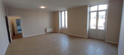 Appartement - 99 m² - 3 pièces