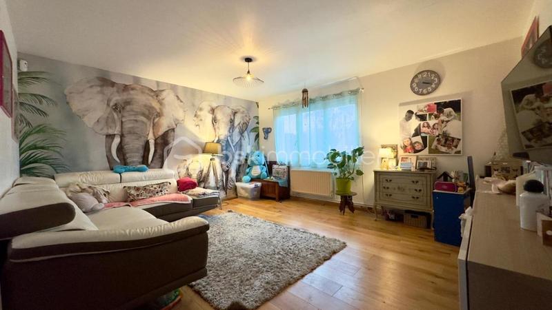 Maison - 168 m² - 8 pièces