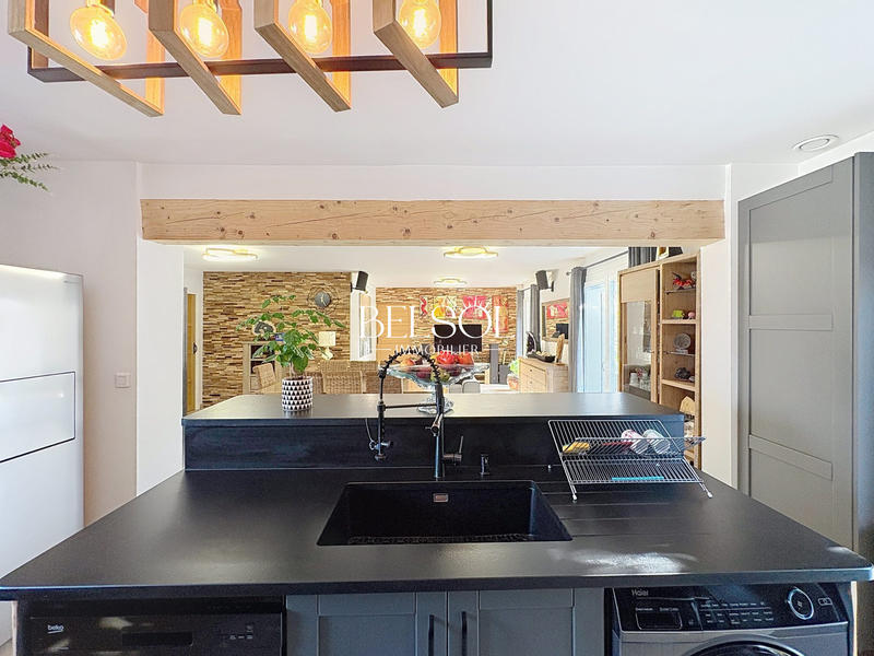 Maison - 127 m² - 5 pièces