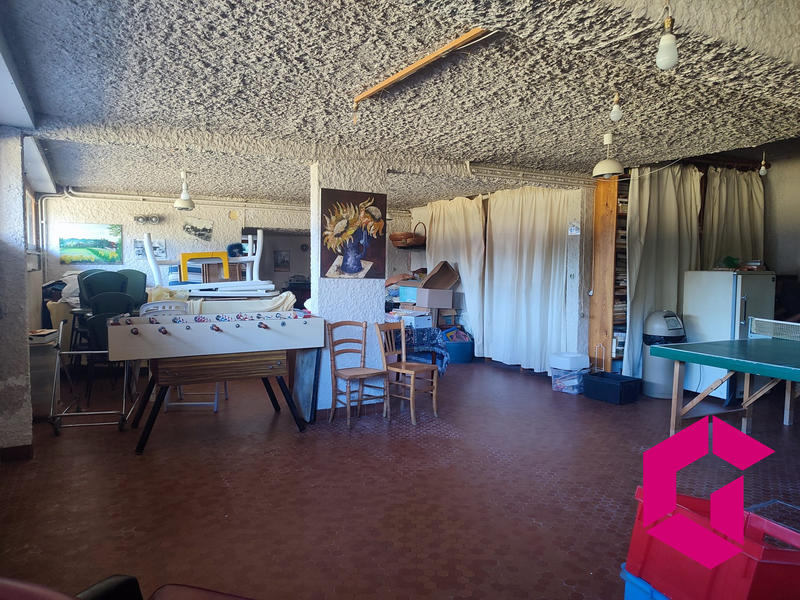 Villa - 250 m² - 11 pièces