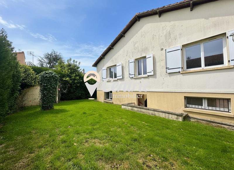 Maison - 95 m² - 5 pièces