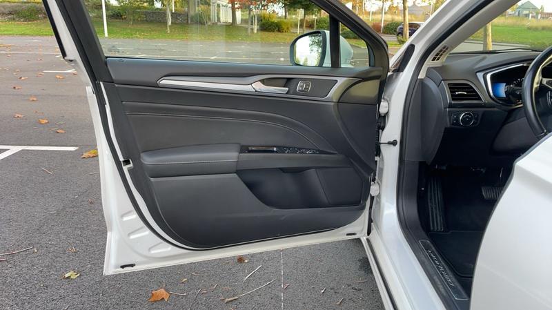 Ford Mondeo IV 2.0 187 Titanium