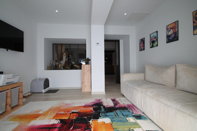 Maison - 280 m² - 9 pièces