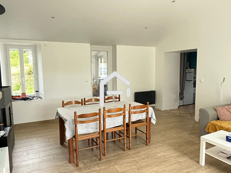 Maison - 104 m² - 6 pièces