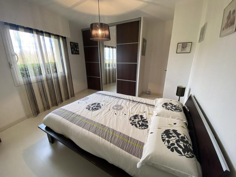 Maison - 203 m² - 10 pièces