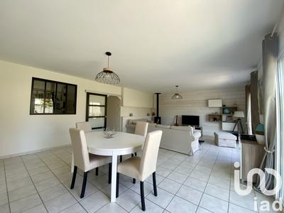 Maison - 121 m² - 6 pièces