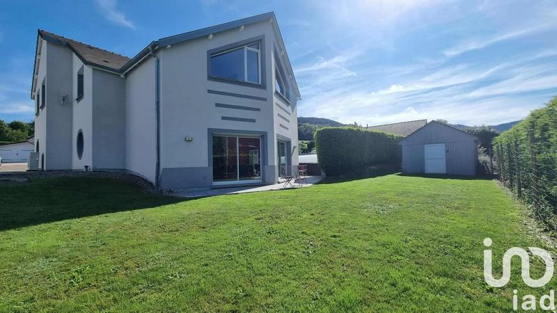 Maison - 238 m² - 6 pièces