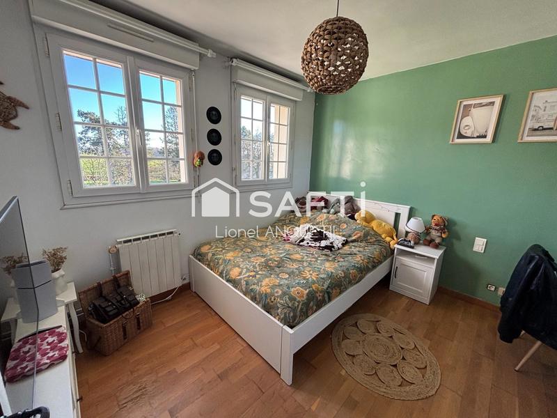 Maison - 102 m² - 4 pièces