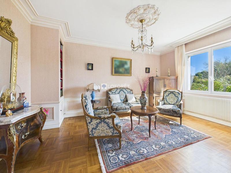 Maison - 138 m² - 6 pièces