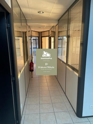 Bureau - 118 m² - 5 pièces