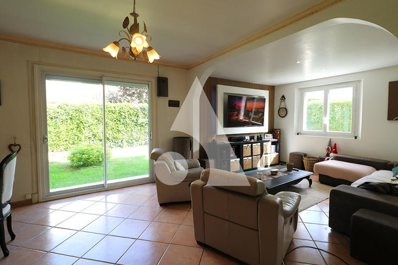 Maison - 139 m² - 6 pièces