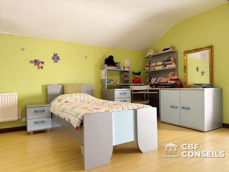 Maison - 229 m² - 7 pièces