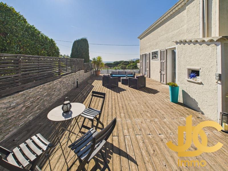 Maison - 113 m² - 5 pièces