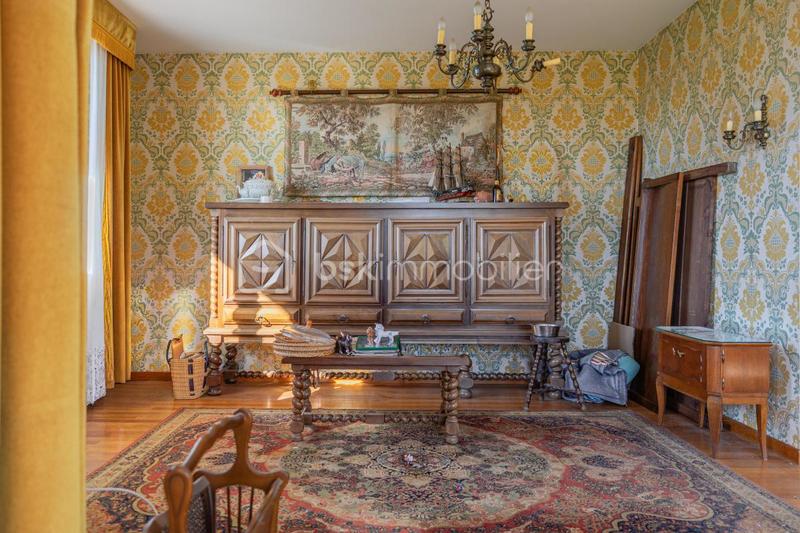 Maison - 160 m² - 6 pièces