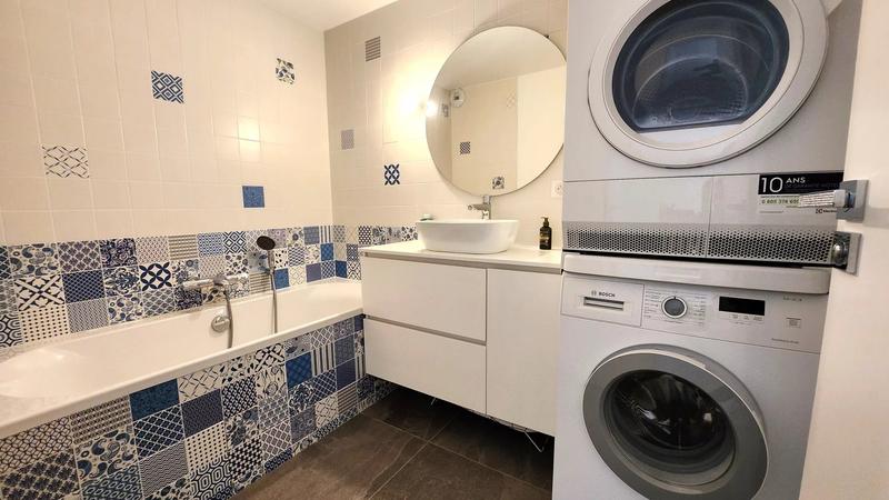 Villa - 437 m² - 14 pièces