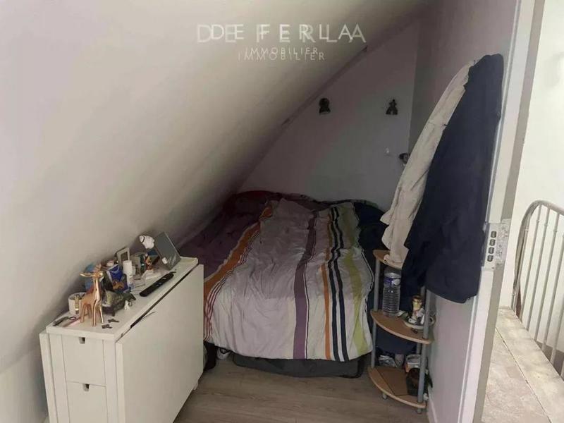 Studio - 10 m² - 1 pièce