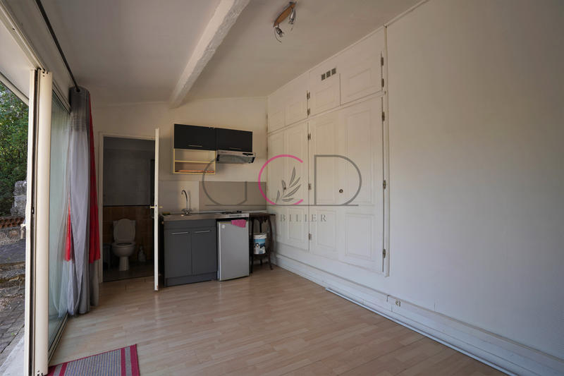 Villa - 235 m² - 9 pièces