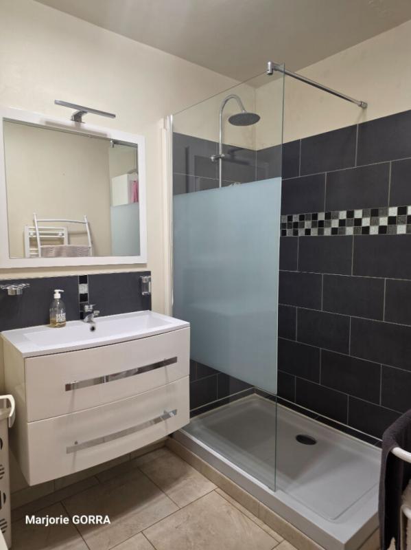 Appartement - 80 m² - 3 pièces