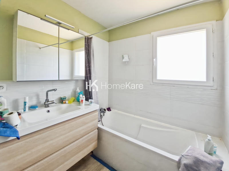 Maison - 105 m² - 5 pièces