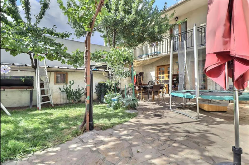 Maison - 111 m² - 4 pièces