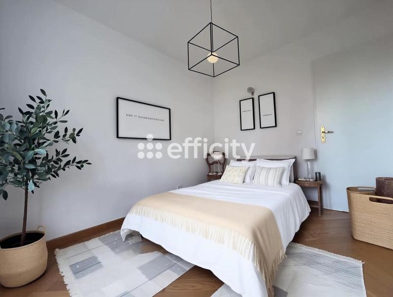 Appartement - 83 m² - 4 pièces