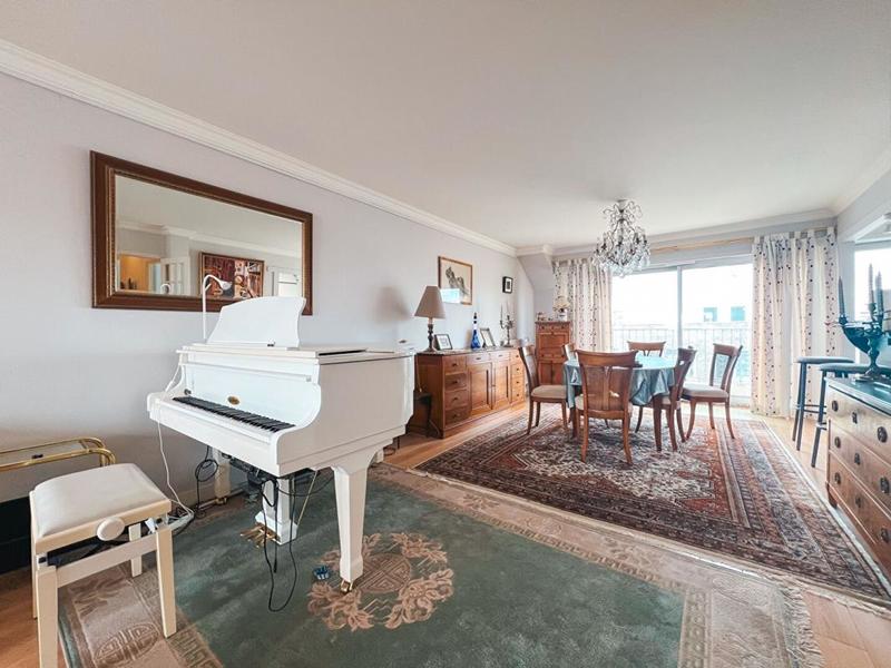 Appartement - 111 m² - 5 pièces