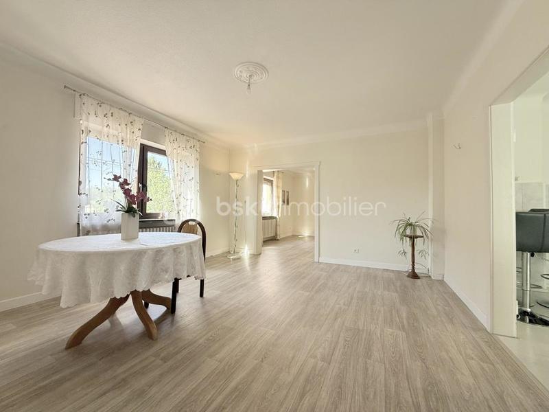 Maison de village - 136 m² - 5 pièces