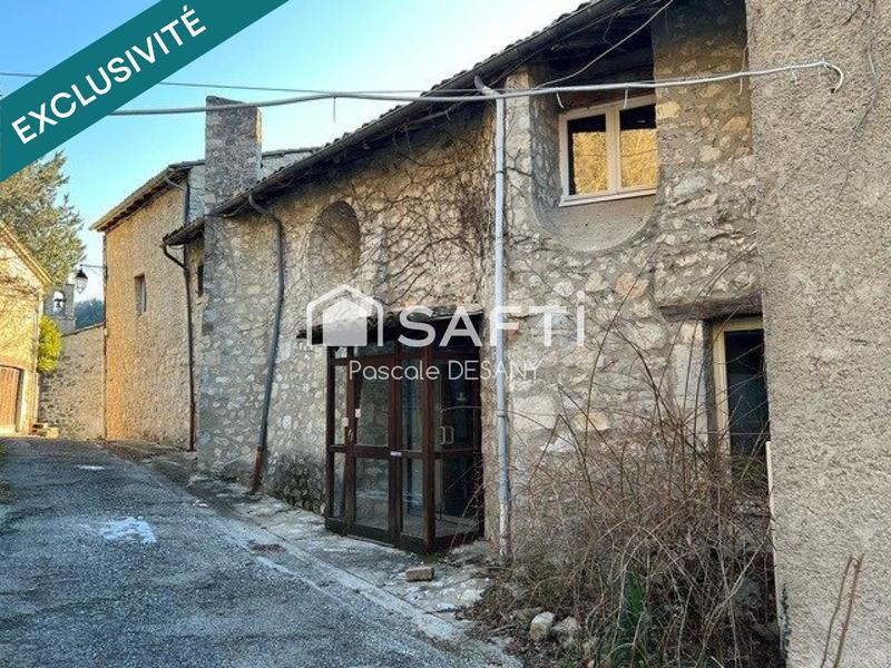 Local commercial - 800 m² - 15 pièces