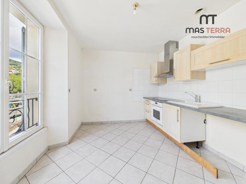 Appartement - 94 m² - 4 pièces