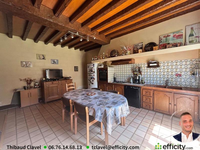Maison - 341 m² - 8 pièces