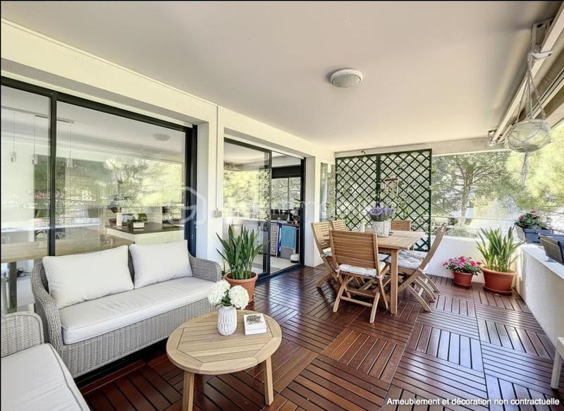 Appartement - 101 m² - 4 pièces