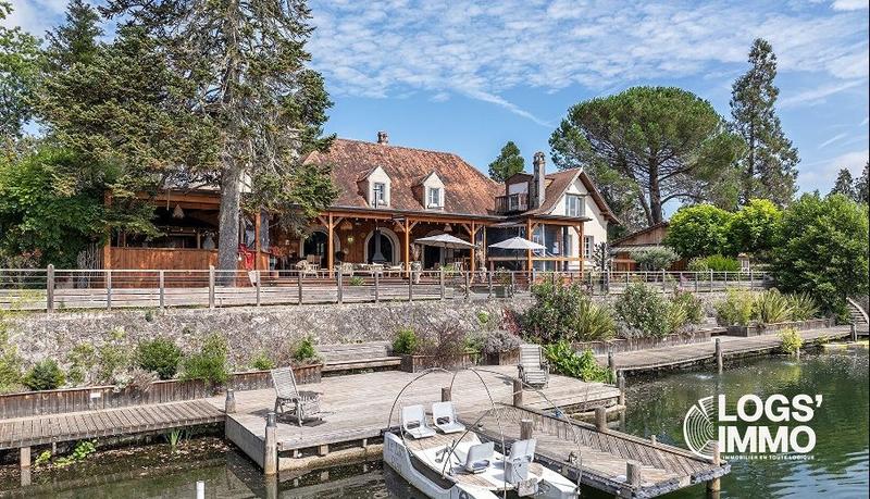 Maison - 320 m² - 27 pièces