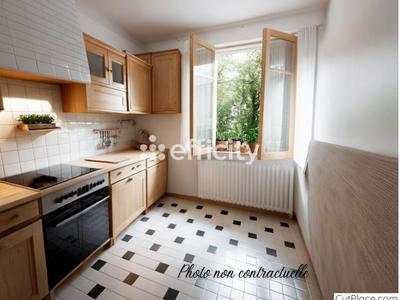 Maison - 103 m² - 5 pièces