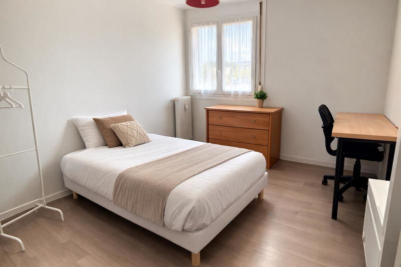 Appartement - 80 m² - 4 pièces