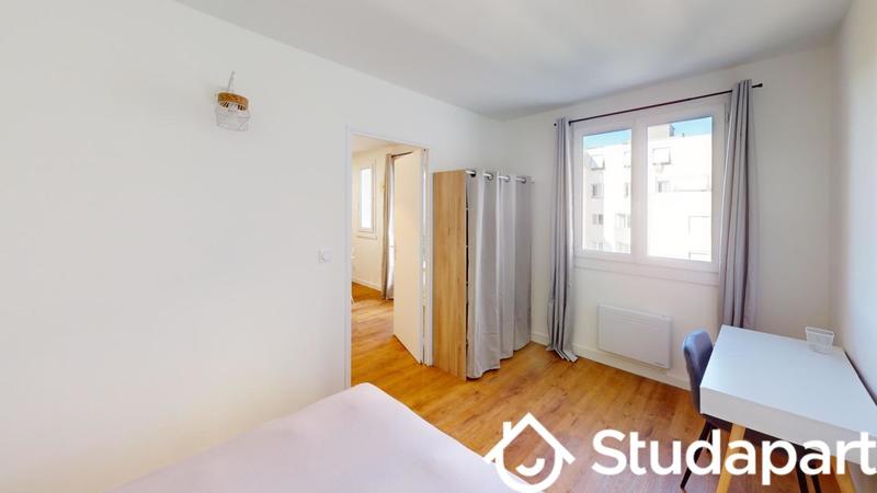 Chambre - 10 m² - 1 pièce