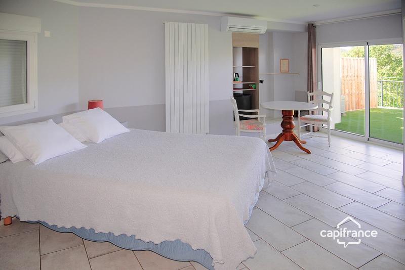 Maison - 351 m² - 16 pièces