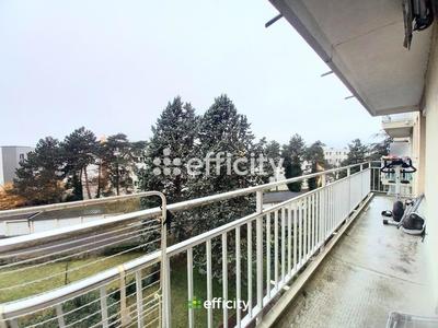 Appartement - 105 m² - 6 pièces